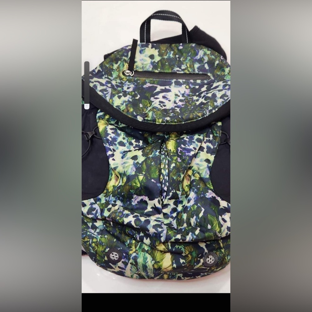 Lululemon Backpack - Picture 2 of 4